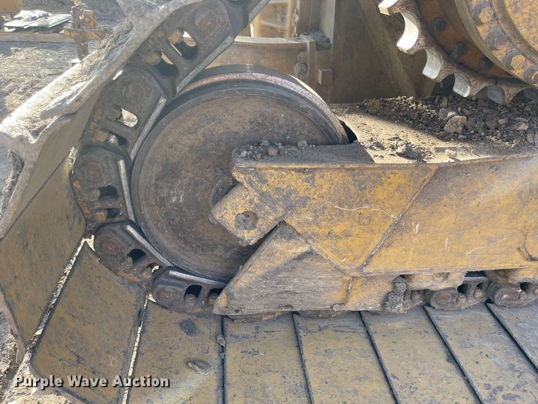 image for item IJ9527 1986 Caterpillar D6H LGP Series II  dozer