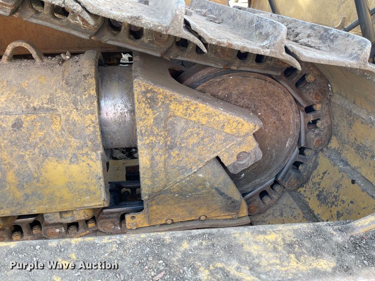 image for item IJ9527 1986 Caterpillar D6H LGP Series II  dozer