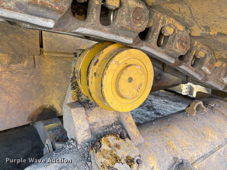 image for item IJ9527 1986 Caterpillar D6H LGP Series II  dozer