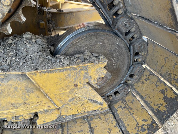 image for item IJ9527 1986 Caterpillar D6H LGP Series II  dozer