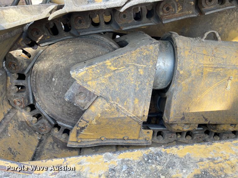 image for item IJ9527 1986 Caterpillar D6H LGP Series II  dozer