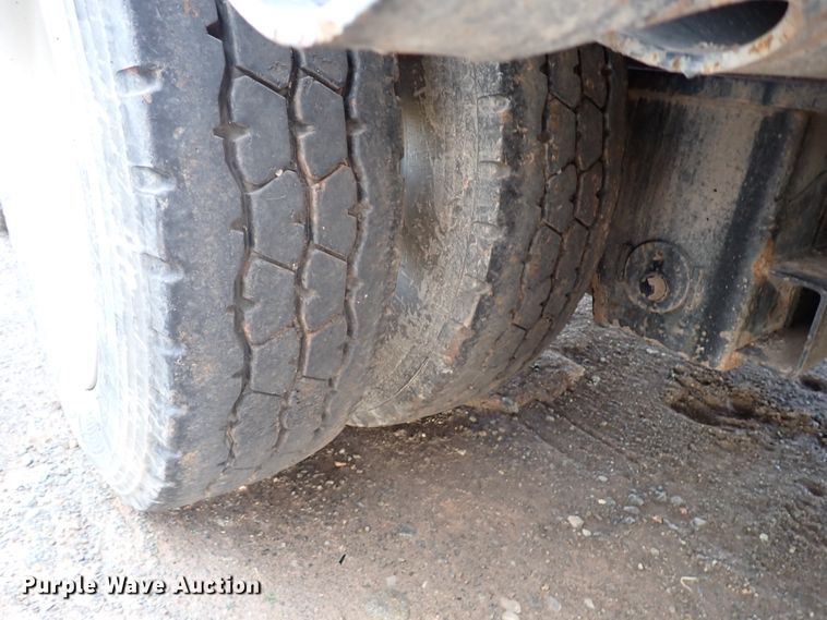 image for item IS9277 2012 Trail King TK110HDG-1-553  lowboy equipment trailer