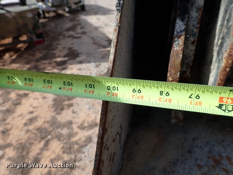 image for item IS9287 2003 International 9200i  dump truck