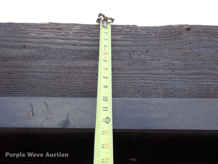 image for item IS9287 2003 International 9200i  dump truck