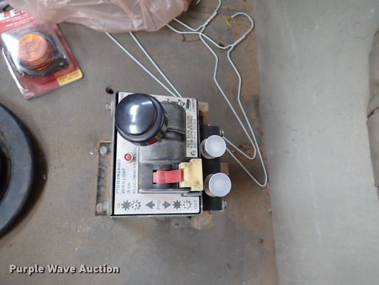 image for item IS9287 2003 International 9200i  dump truck