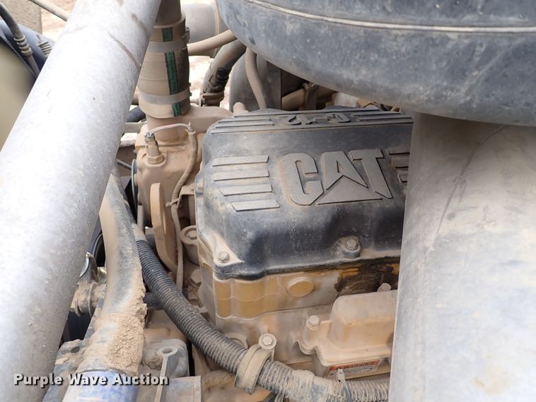 image for item IS9287 2003 International 9200i  dump truck