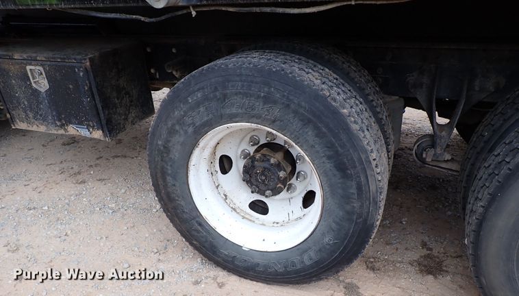 image for item IS9287 2003 International 9200i  dump truck