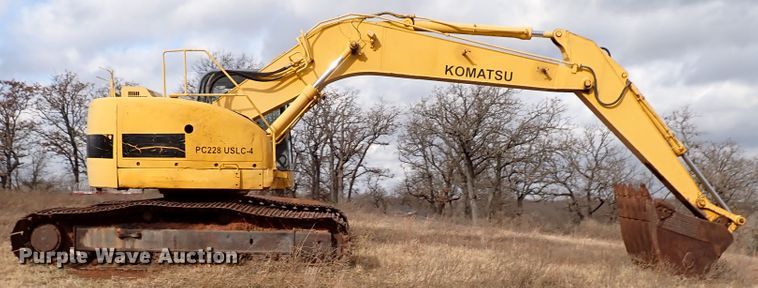 image for item IS9307 2000 Komatsu PC228USLC-2  excavator