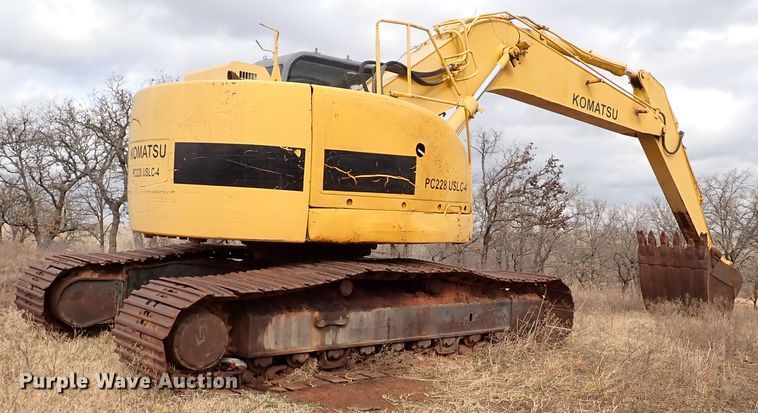 image for item IS9307 2000 Komatsu PC228USLC-2  excavator