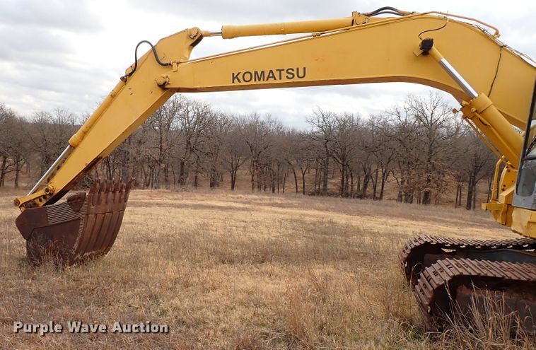 image for item IS9307 2000 Komatsu PC228USLC-2  excavator
