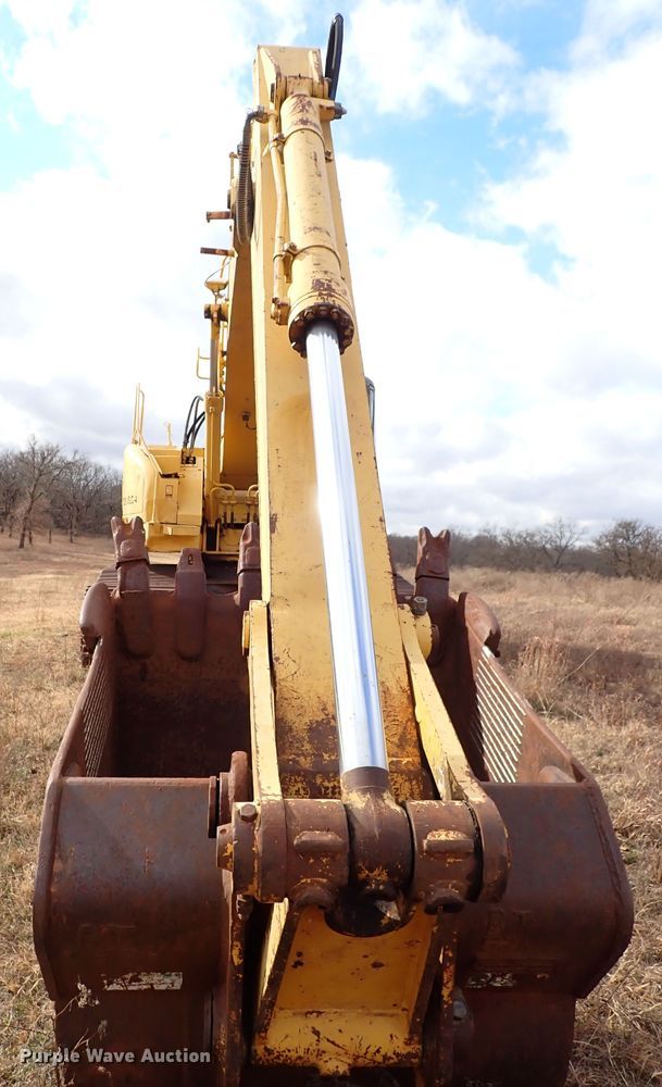 image for item IS9307 2000 Komatsu PC228USLC-2  excavator