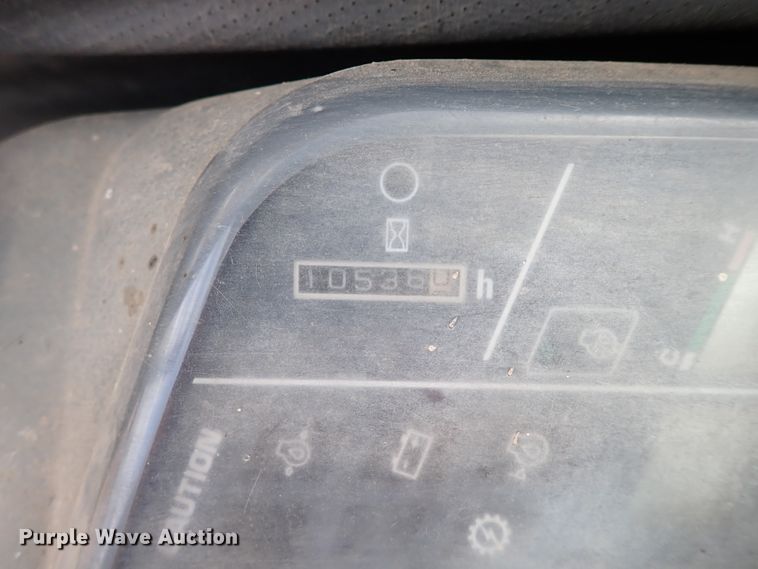 image for item IS9307 2000 Komatsu PC228USLC-2  excavator