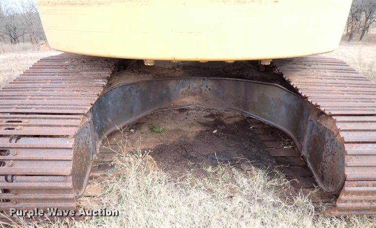 image for item IS9307 2000 Komatsu PC228USLC-2  excavator