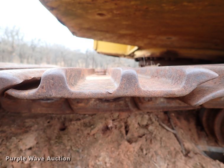 image for item IS9307 2000 Komatsu PC228USLC-2  excavator