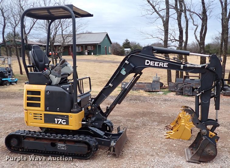 image for item IS9348 2018 John Deere 17G  mini excavator