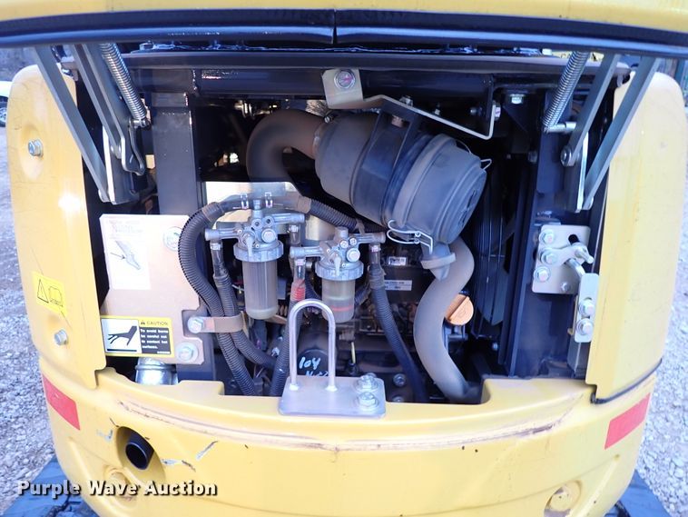 image for item IS9348 2018 John Deere 17G  mini excavator