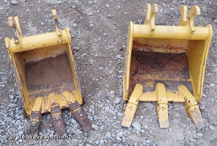 image for item IS9348 2018 John Deere 17G  mini excavator