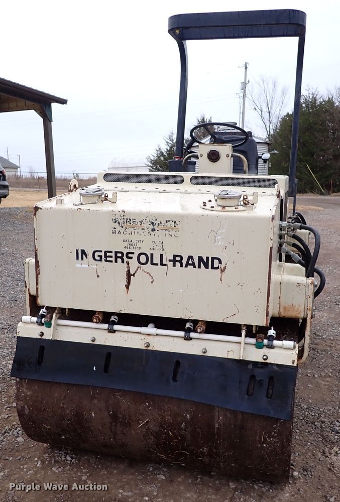 image for item IS9351 1997 Ingersoll Rand DD24  double drum vibratory roller