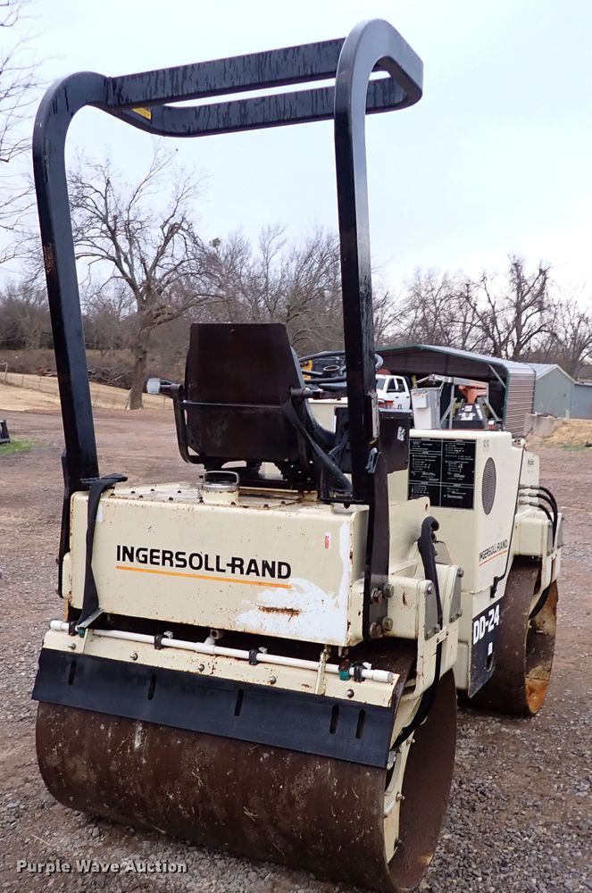 image for item IS9351 1997 Ingersoll Rand DD24  double drum vibratory roller