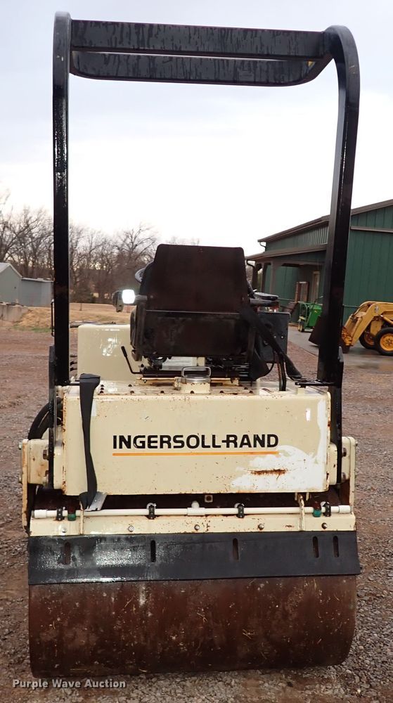 image for item IS9351 1997 Ingersoll Rand DD24  double drum vibratory roller