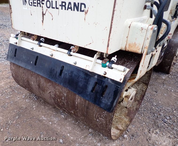image for item IS9351 1997 Ingersoll Rand DD24  double drum vibratory roller