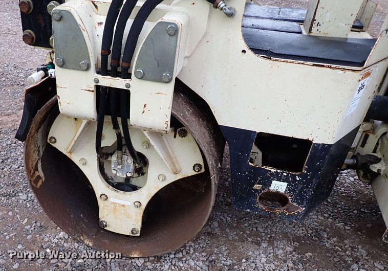 image for item IS9351 1997 Ingersoll Rand DD24  double drum vibratory roller