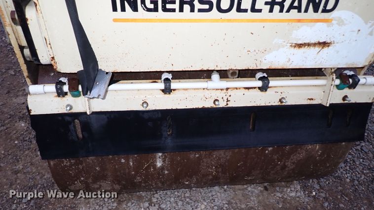 image for item IS9351 1997 Ingersoll Rand DD24  double drum vibratory roller