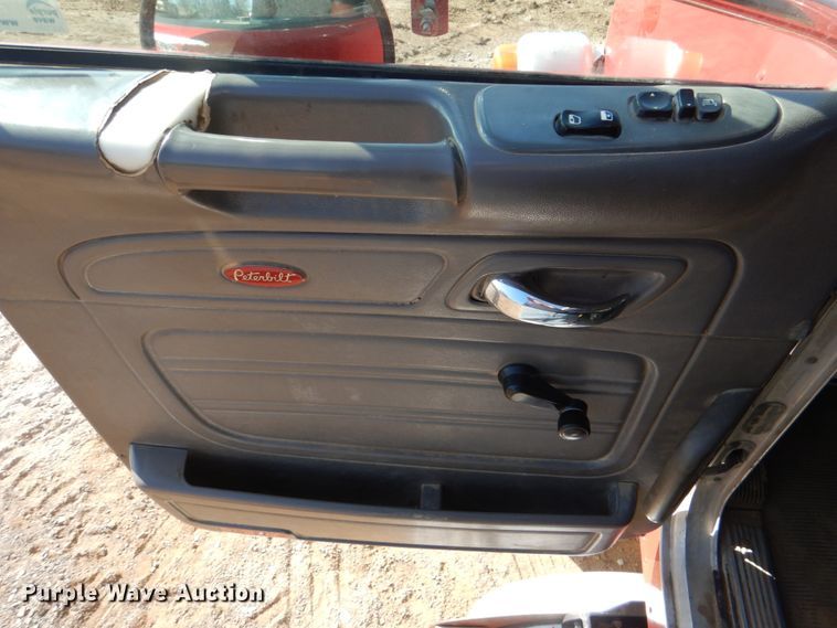 image for item JD9484 2008 Peterbilt 365  dump truck