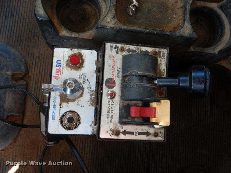 image for item JD9484 2008 Peterbilt 365  dump truck