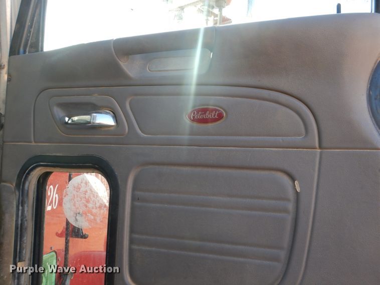 image for item JD9484 2008 Peterbilt 365  dump truck