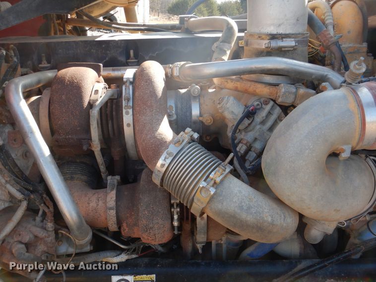 image for item JD9484 2008 Peterbilt 365  dump truck