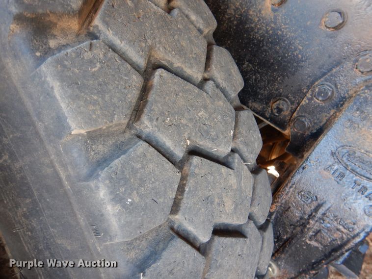 image for item JD9484 2008 Peterbilt 365  dump truck