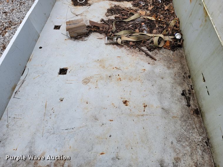 image for item JE9151 1998 International 4900  utility / service truck