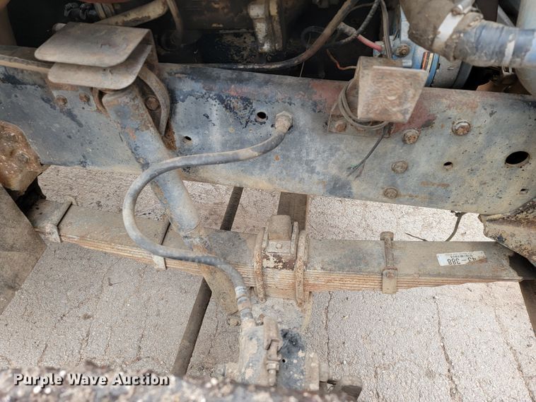 image for item JE9154 1985 Ford 9000  dump truck