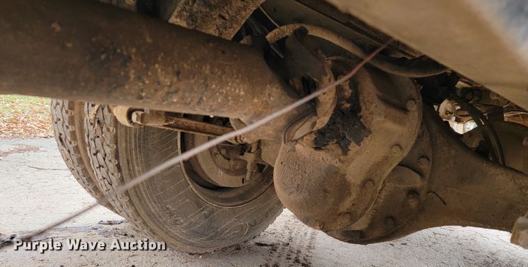 image for item JE9154 1985 Ford 9000  dump truck