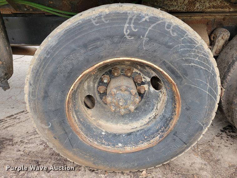 image for item JE9154 1985 Ford 9000  dump truck