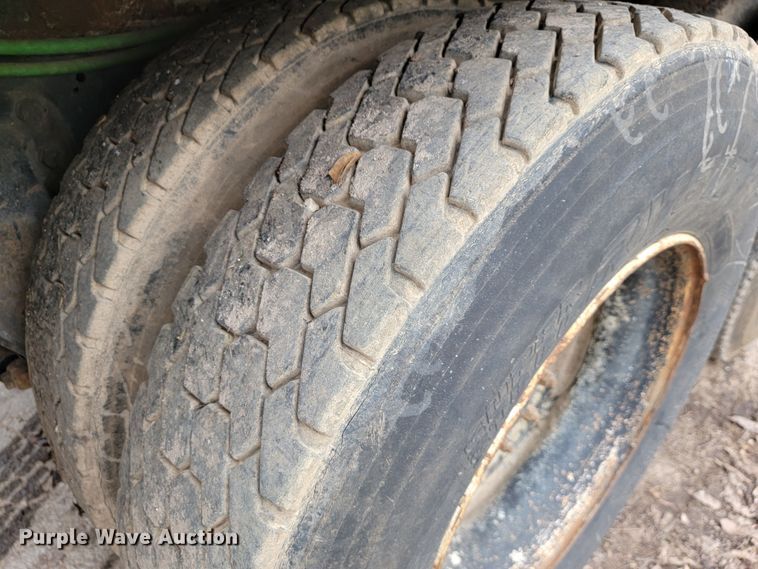 image for item JE9154 1985 Ford 9000  dump truck