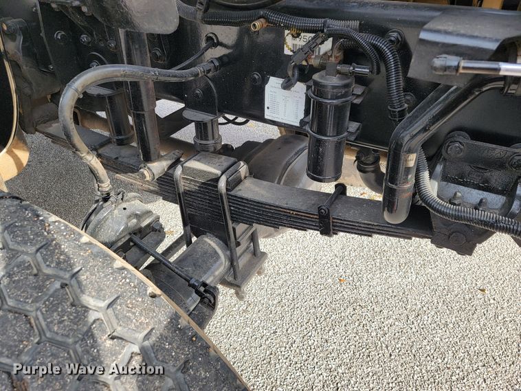 image for item JE9168 2004 Freightliner Business Class M2  pressure digger truck