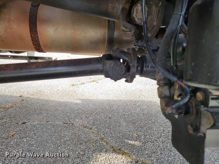 image for item JE9168 2004 Freightliner Business Class M2  pressure digger truck