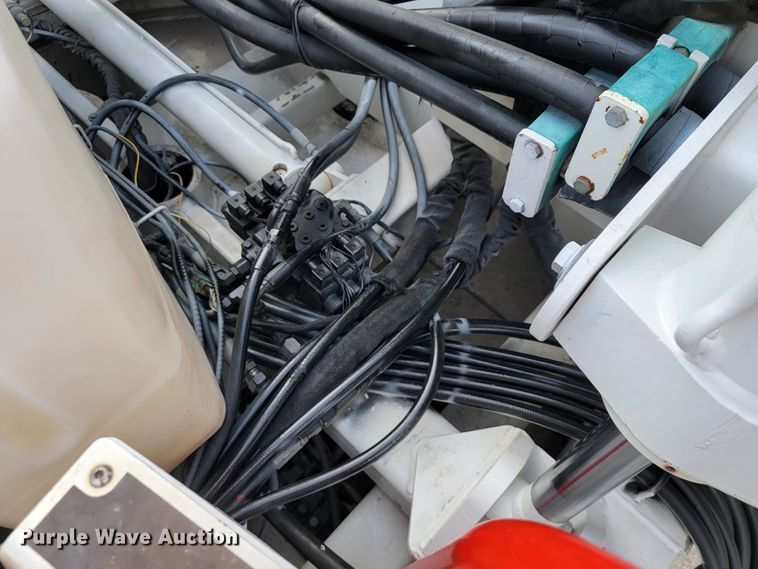 image for item JE9168 2004 Freightliner Business Class M2  pressure digger truck