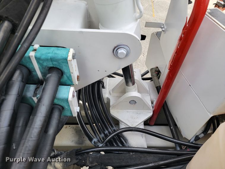 image for item JE9168 2004 Freightliner Business Class M2  pressure digger truck