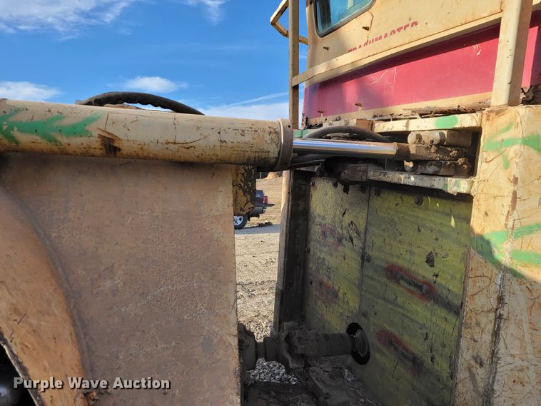 image for item JE9227 Rex 3-70  landfill compactor