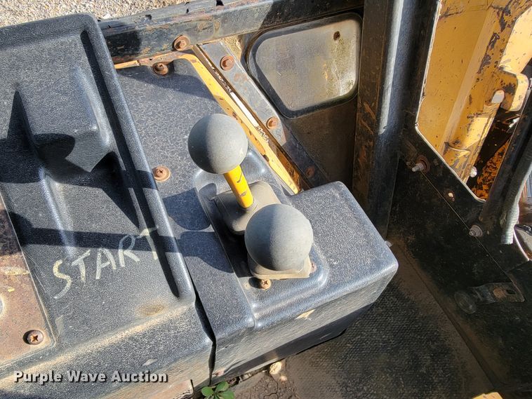 image for item JE9228 John Deere 410C  backhoe