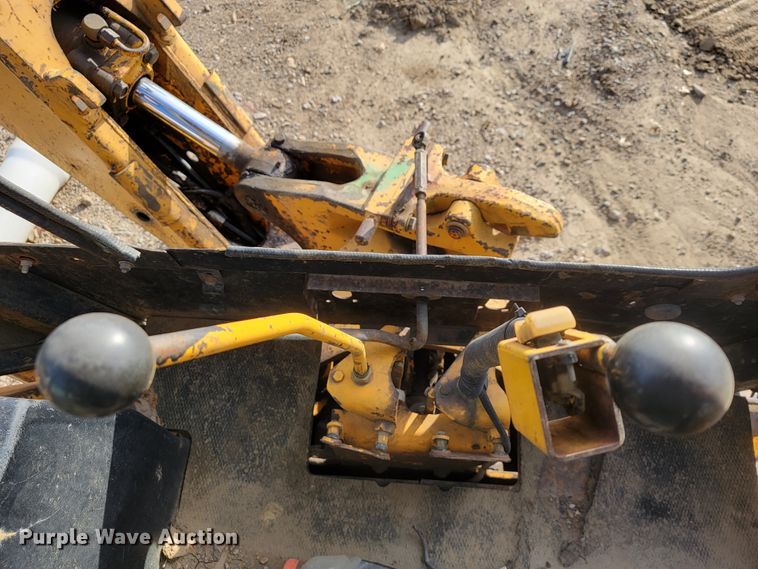 image for item JE9228 John Deere 410C  backhoe