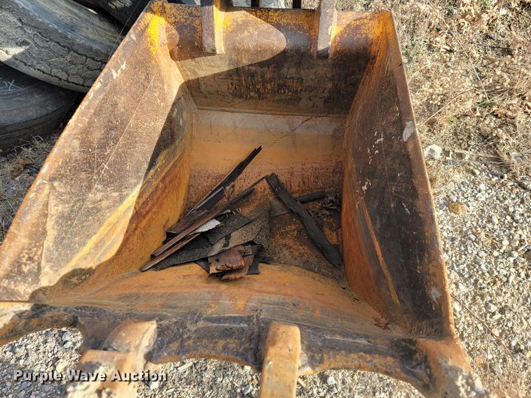 image for item JE9228 John Deere 410C  backhoe