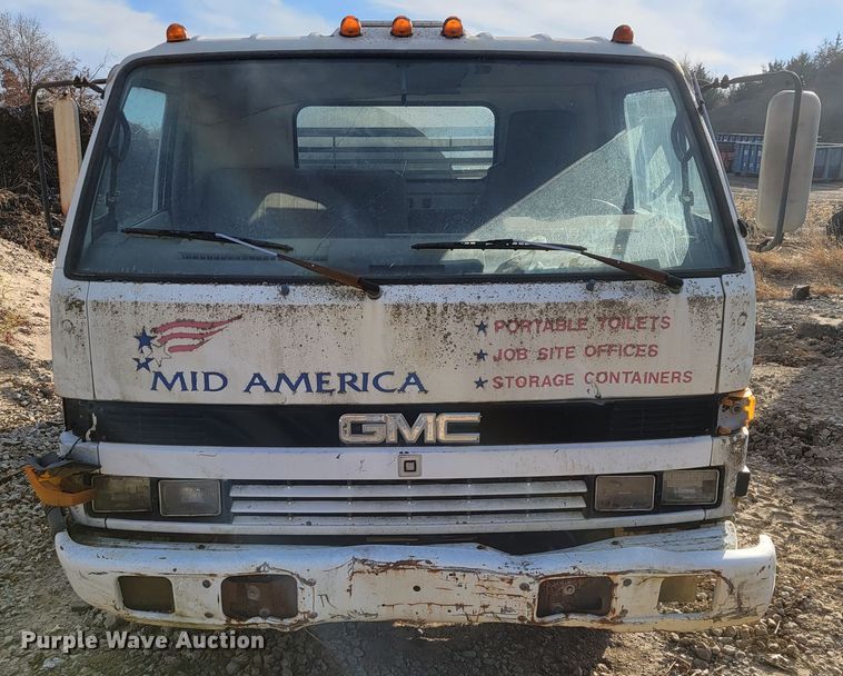 image for item JE9230 1993 GMC 4000DSL  flatbed truck
