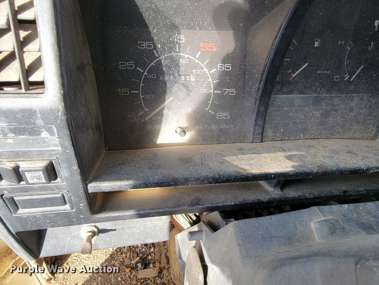 image for item JE9230 1993 GMC 4000DSL  flatbed truck