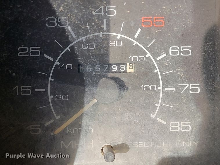 image for item JE9230 1993 GMC 4000DSL  flatbed truck