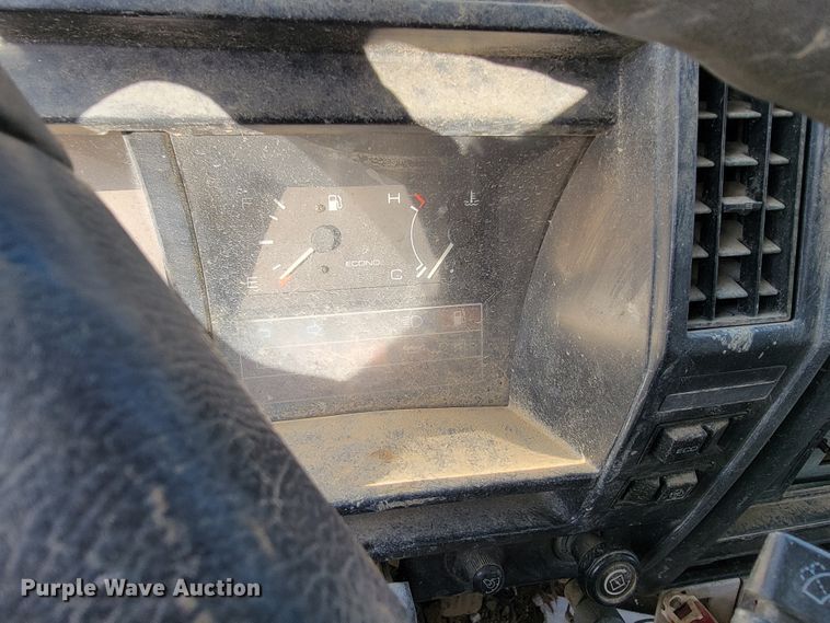 image for item JE9230 1993 GMC 4000DSL  flatbed truck