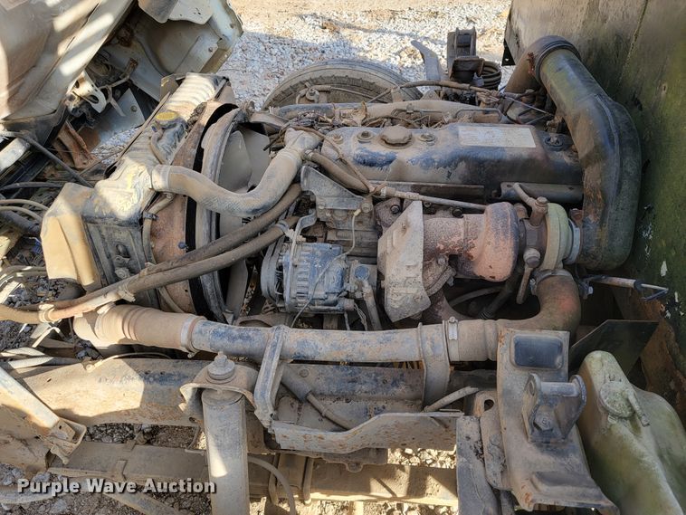 image for item JE9230 1993 GMC 4000DSL  flatbed truck